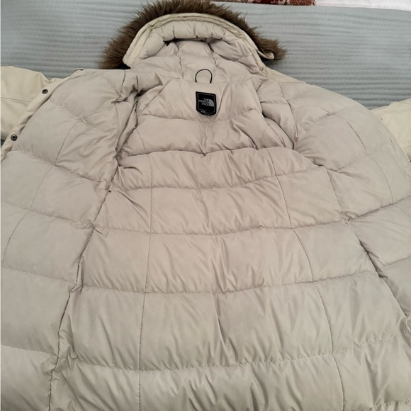 NORTH FACE long down filled parka - Picture 6 of 17